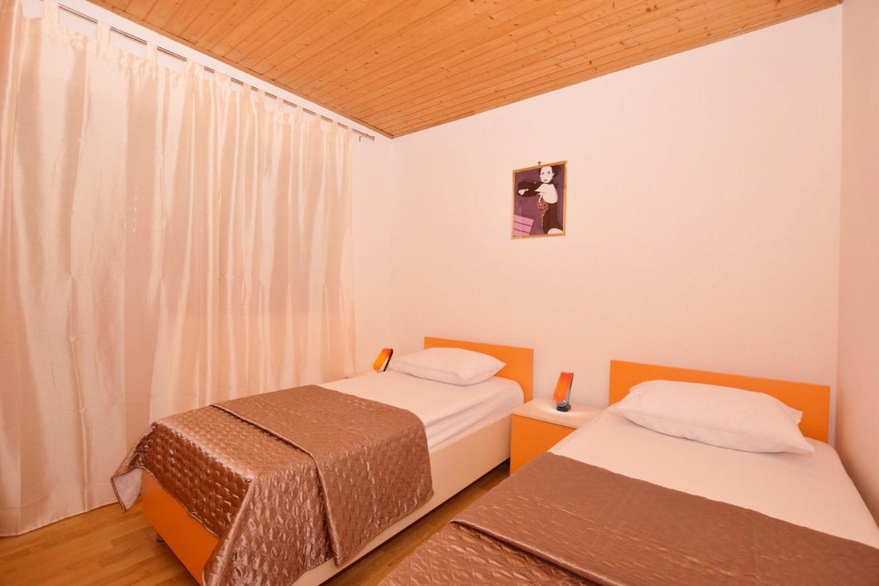Apartments Andrija Pirovac Ngoại thất bức ảnh